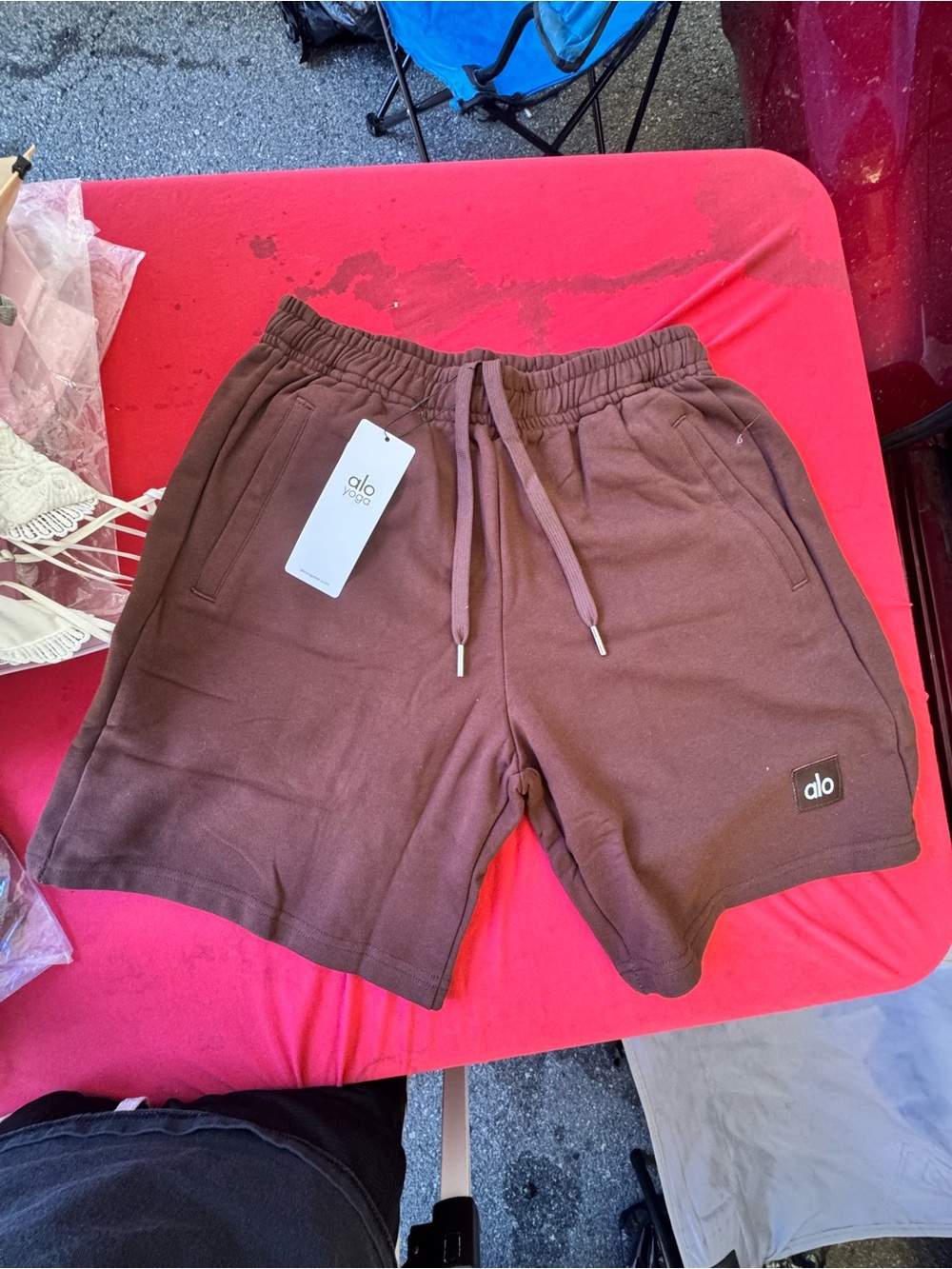 ALO Yoga Men’s Brown Drawstring Athletic Shorts